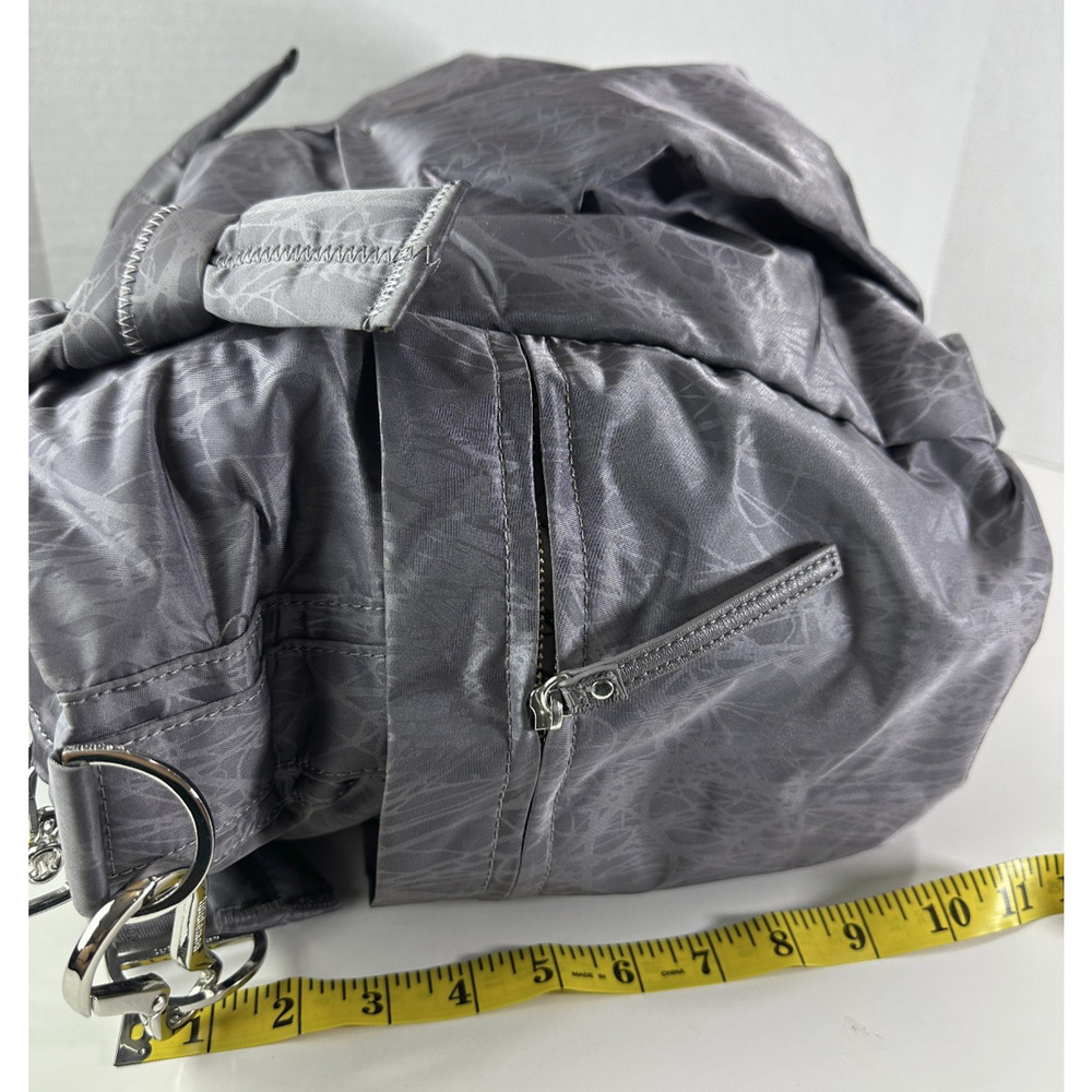 Lululemon Triumph Magnum Nesting Bird Gray Gym School Diaper Duffle Bag Rare HTF - Picture 9 of 16